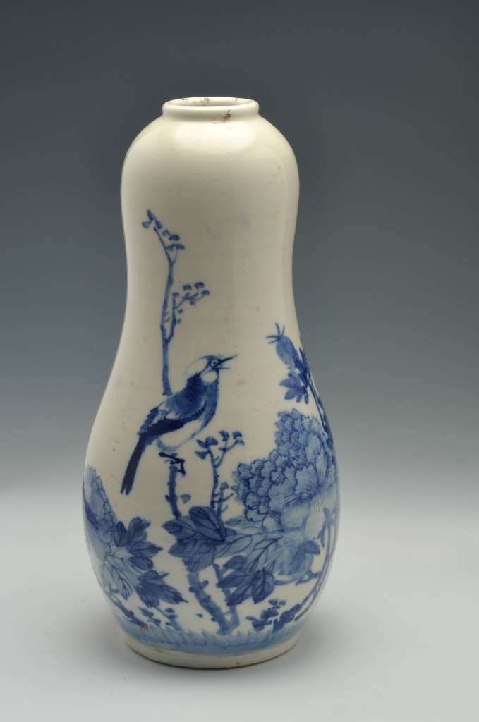 民国潮州枫溪窑青花花鸟纹瓠形瓶