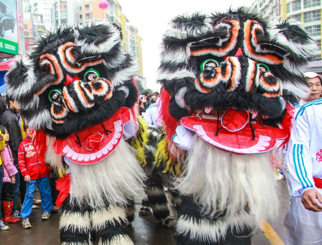 吴川梅菉貔貅舞